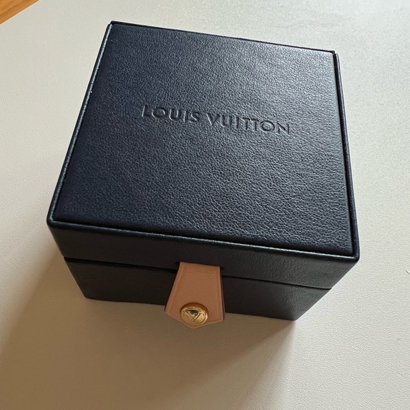 New Louis Vuitton fine jewelry case, all leather box, all leather travel pouch - Picture 6 of 9
